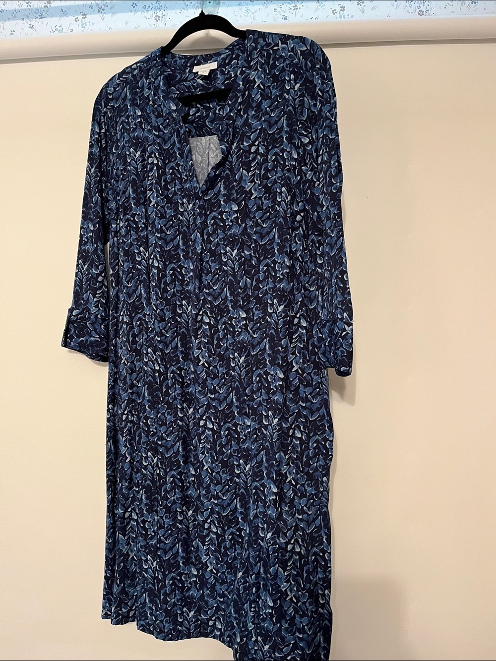 Women's Blue Long-Sleeve Patterned V-Neck Dress